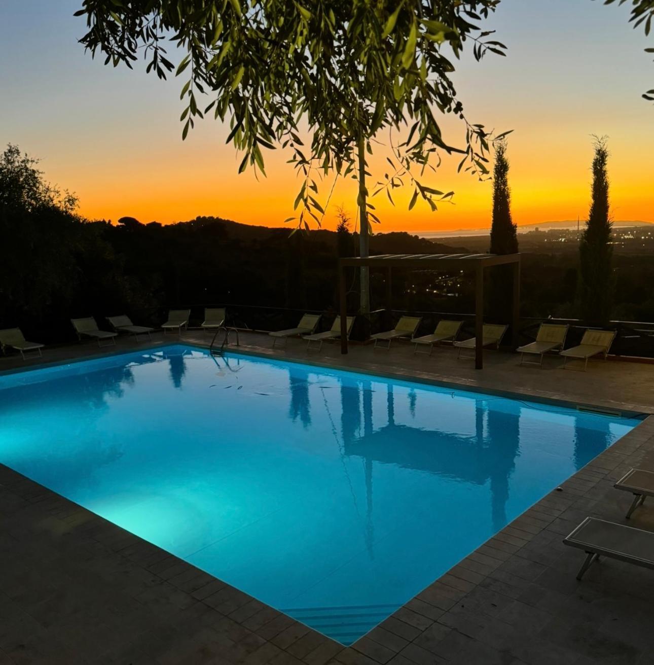 Aparthotel Madonna Del Poggio Cav Scarlino Exteriér fotografie