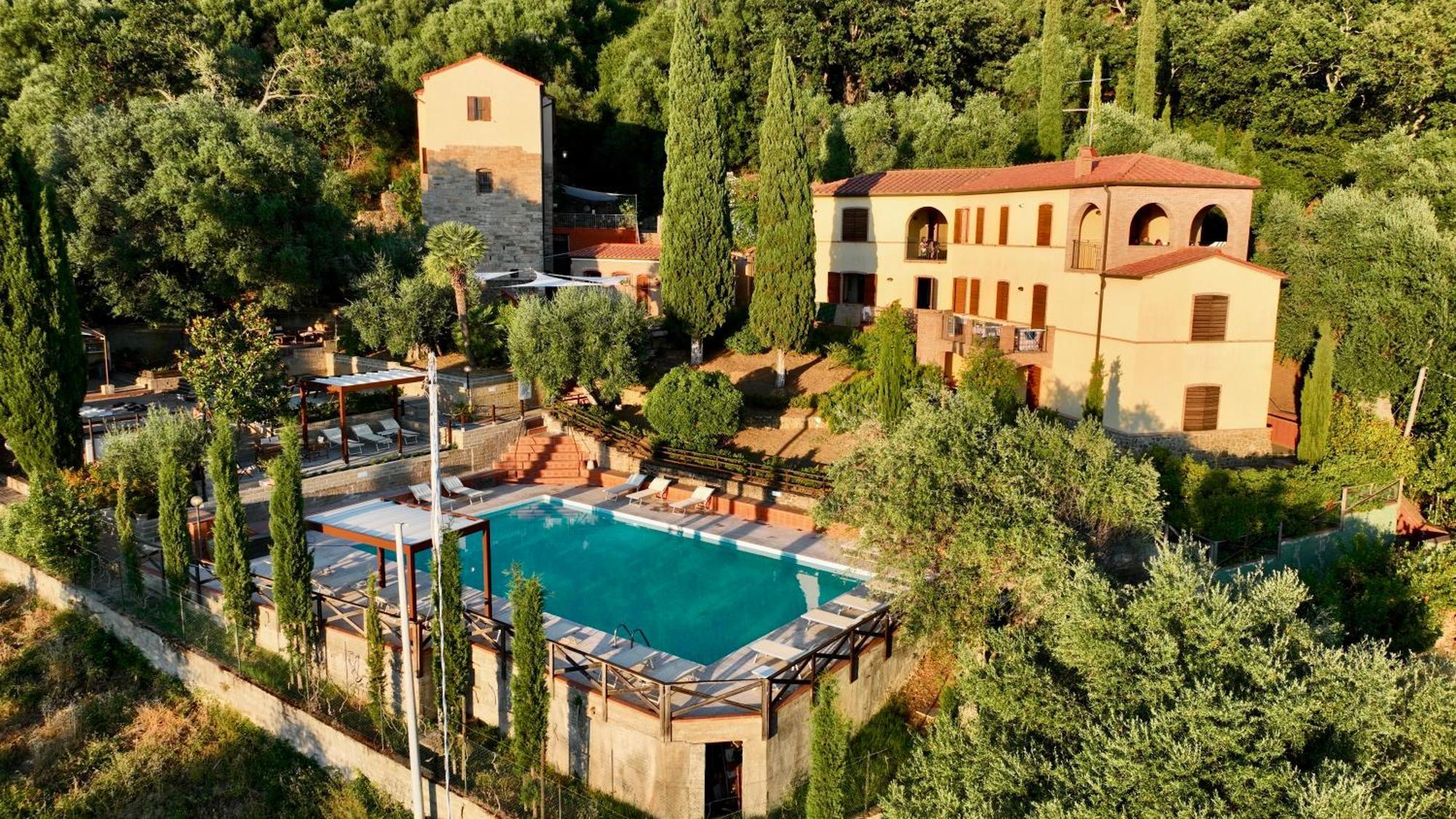 Aparthotel Madonna Del Poggio Cav Scarlino Exteriér fotografie