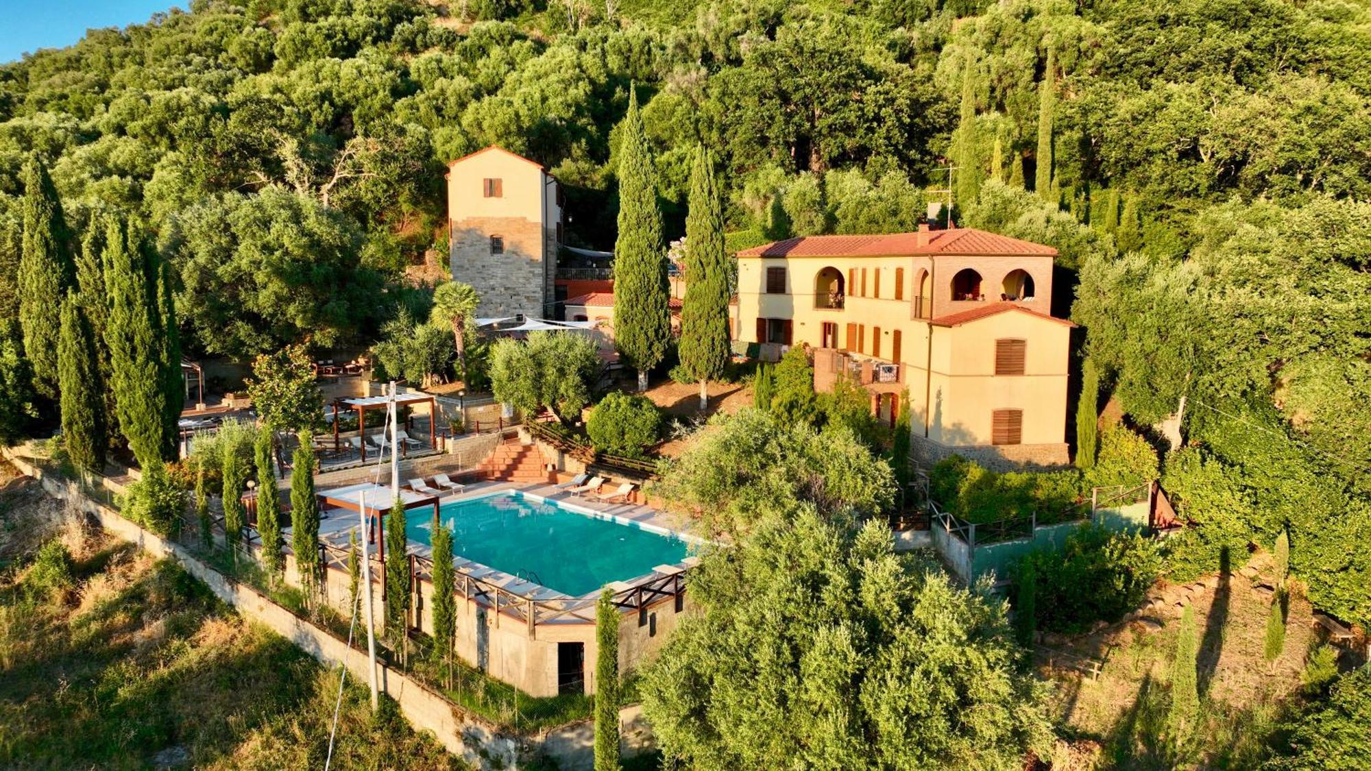 Aparthotel Madonna Del Poggio Cav Scarlino Exteriér fotografie